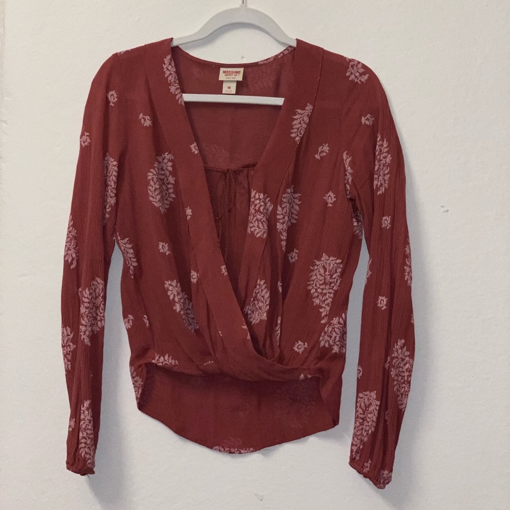 Size is XS, but fits S-M